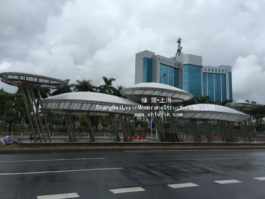 拉桿、隅撐的安裝